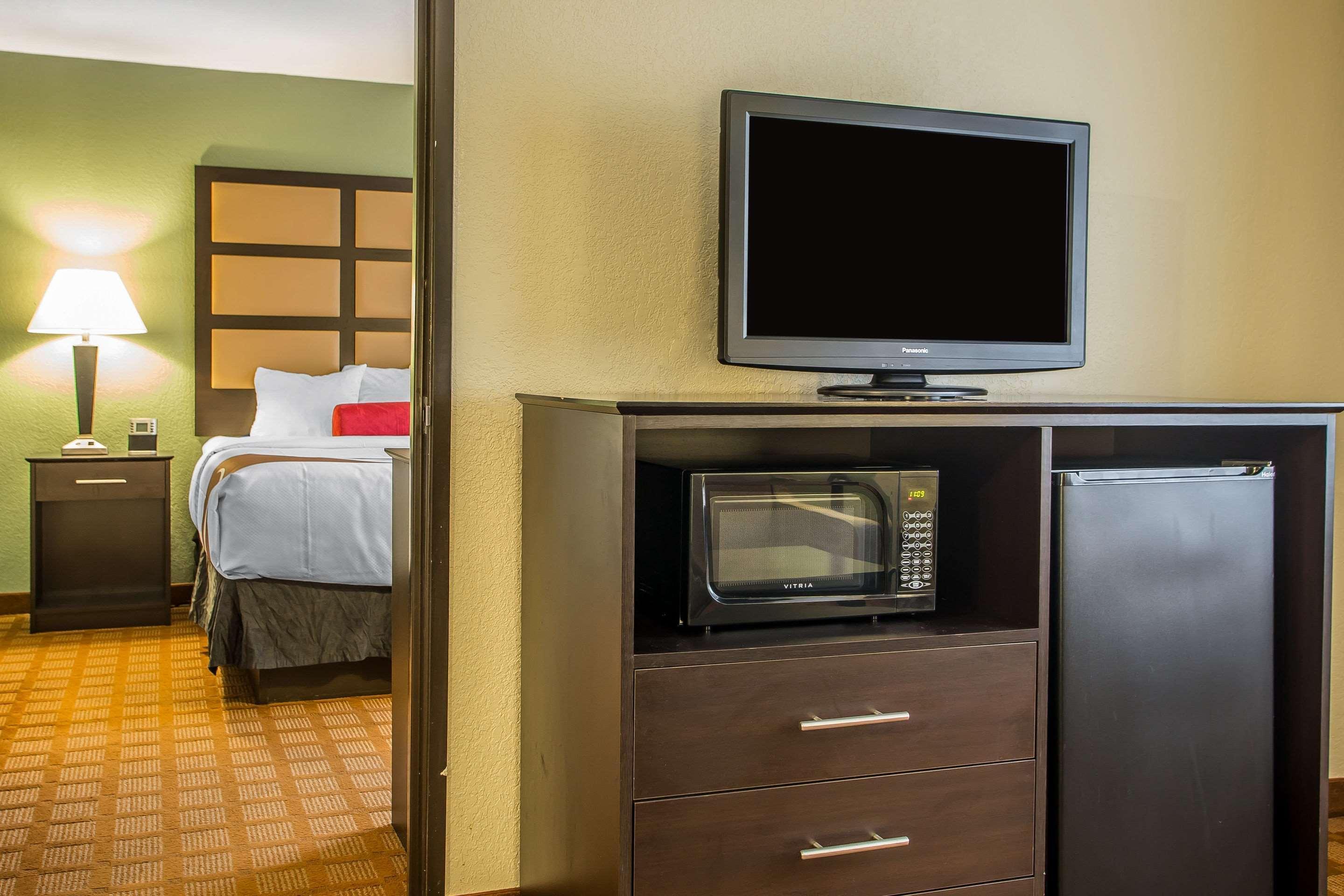 Quality Inn & Suites Marinette Luaran gambar
