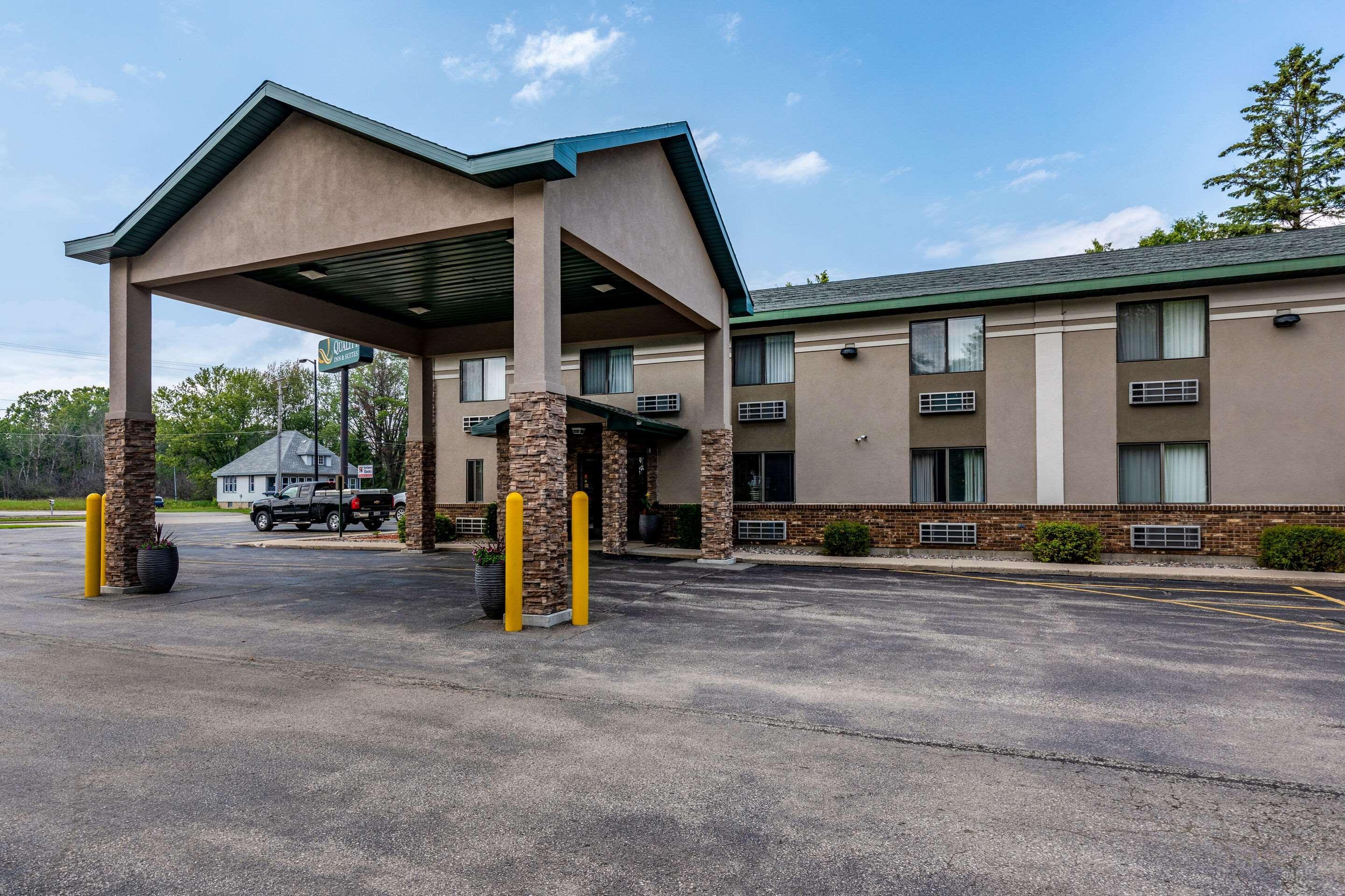 Quality Inn & Suites Marinette Luaran gambar