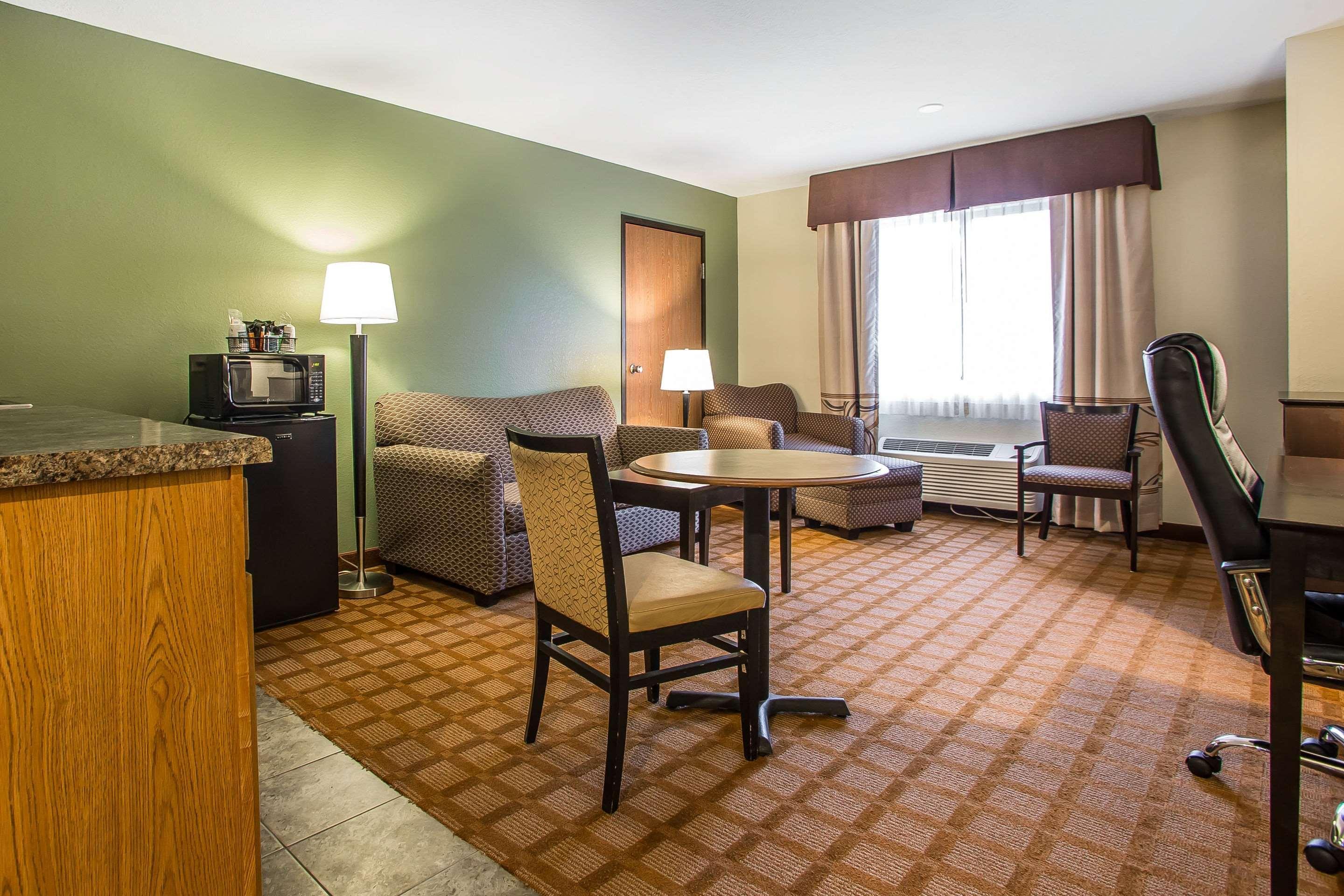 Quality Inn & Suites Marinette Luaran gambar