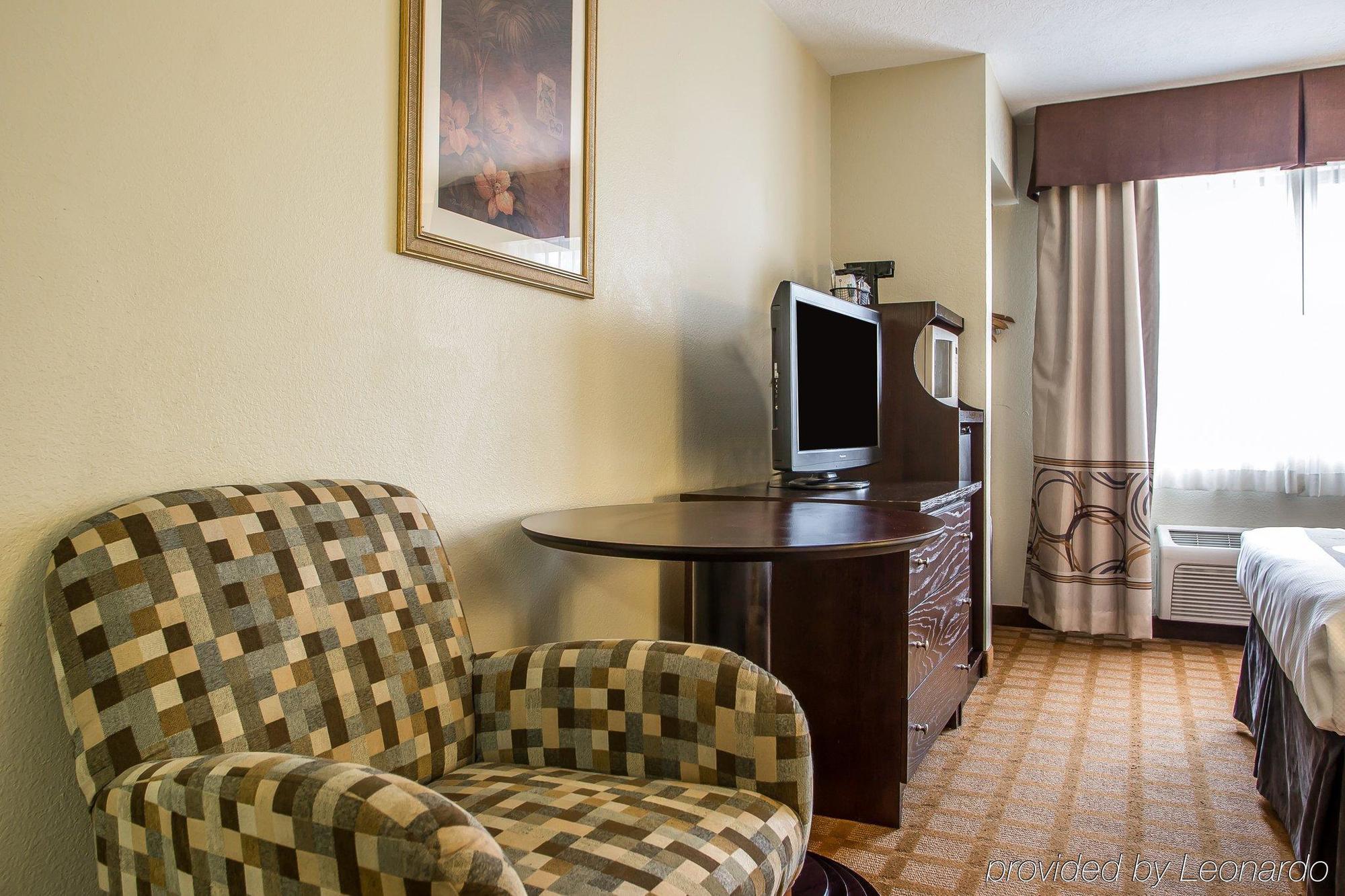 Quality Inn & Suites Marinette Luaran gambar