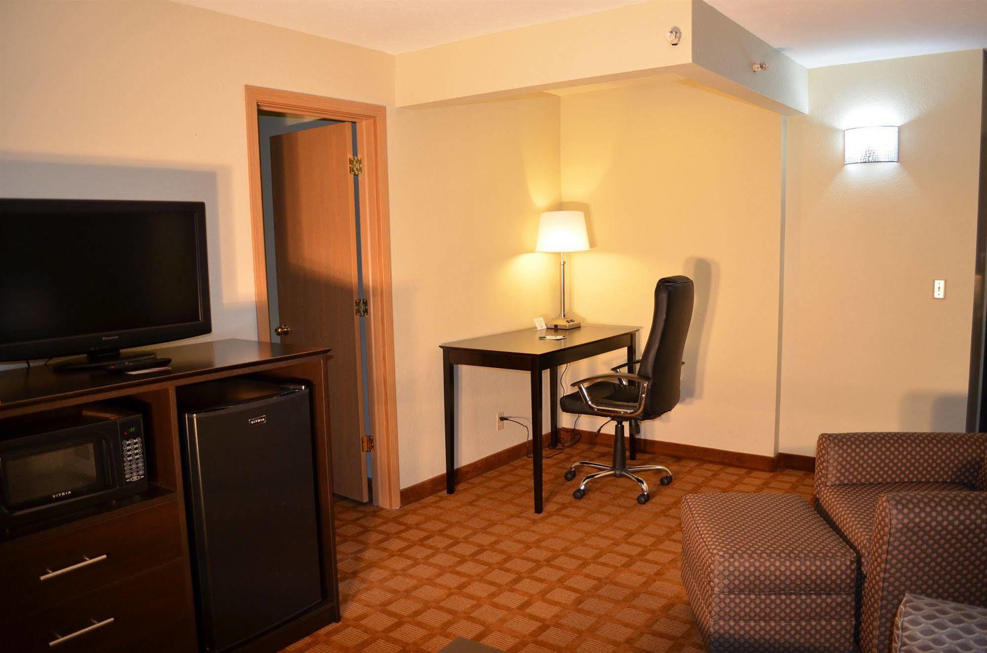 Quality Inn & Suites Marinette Luaran gambar